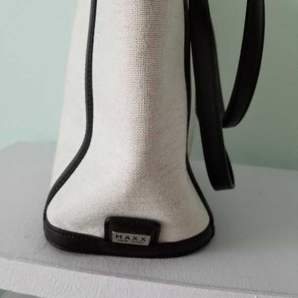 Maxx New York Canvas Handbag - Picture 3 of 8